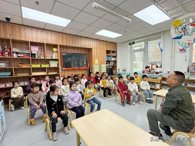 中国三年内男性数量对比，22年减少105万，23年少174万，24年呢？