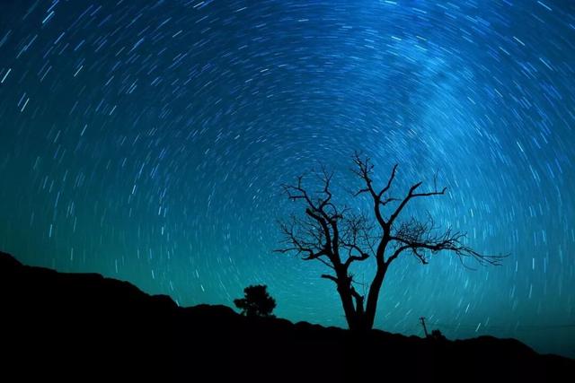 年度压轴流星雨即将来临，来月坝追星！