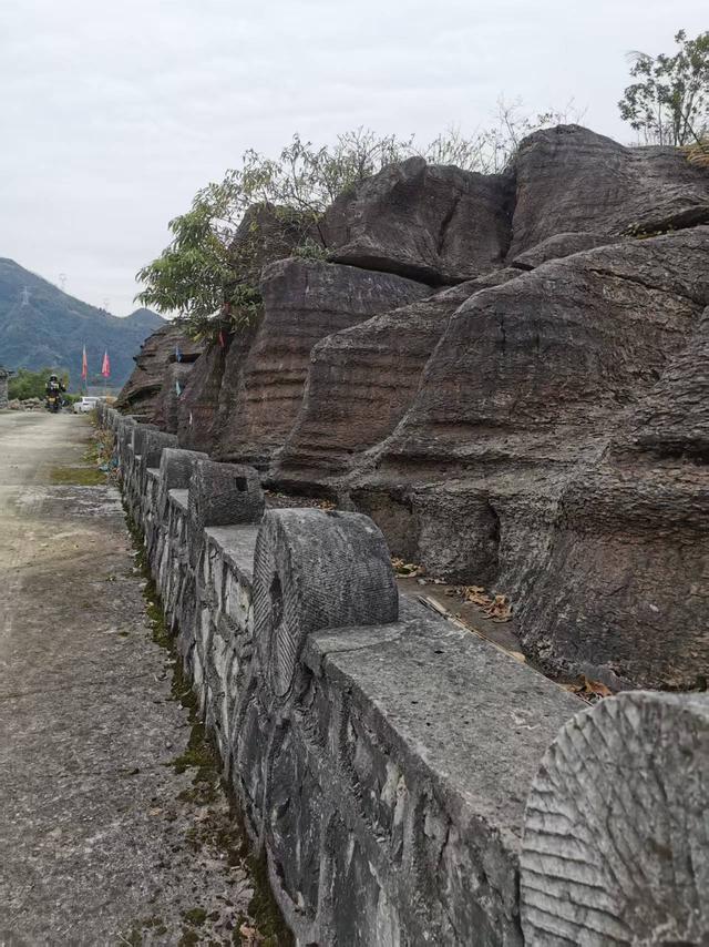 遵义绥阳：深山秘景“崖上秋歌”