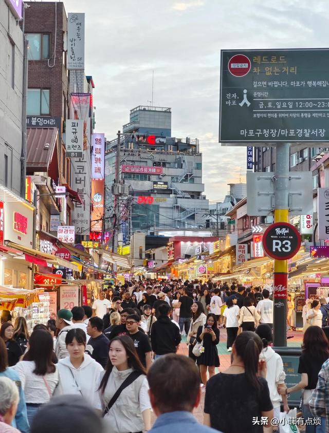 中日韩第一季度外国游客数量差距：日1054万，韩430万，中国多少