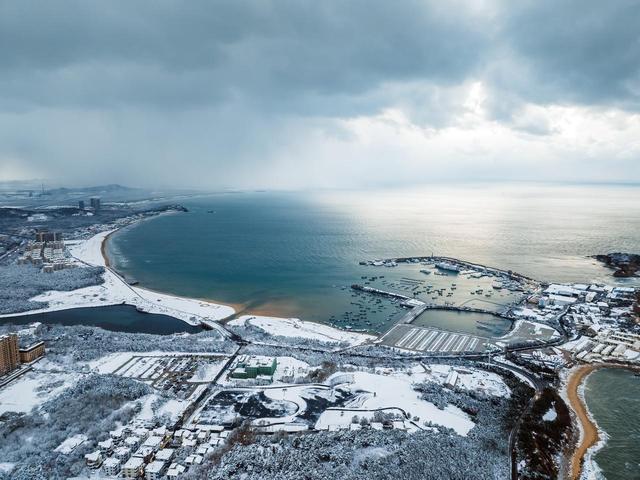 赏雪不必去东北，中国东海岸“威海雪窝”有奇景