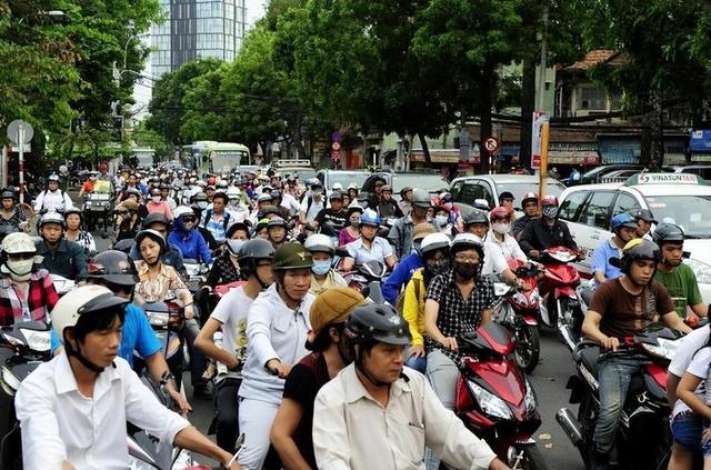 为庆祝大阅兵，越南每人发10万现金，要求4天内发齐，让民众受益