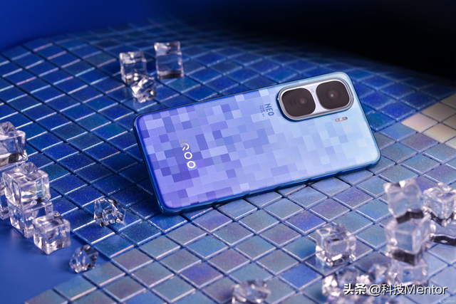 骁龙8 Elite机型怎么选？iQOONeo10Pro+的旗舰“芯”实践