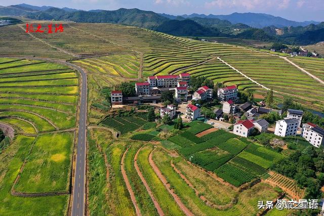 三市交界地带，美丽的风景线，一脚踏三州