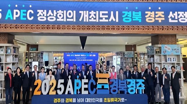 韩国特使递上李在明亲笔信，随即提出一个请求，王毅外长却没接话