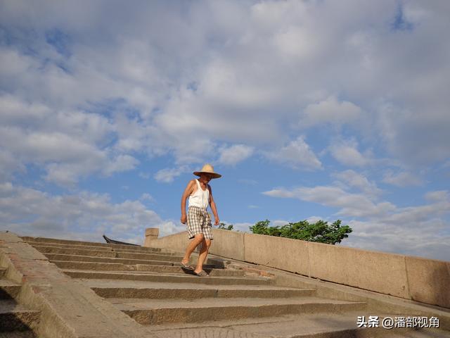 2012年8月，夏日的古运河畔清名桥