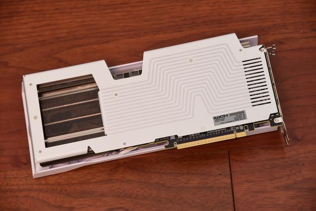 关公战秦琼！哪个游戏强？RX9070GRE和RTX5060TI对比实测！