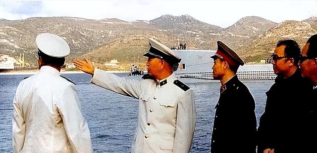 首次访华就不尊重我国？中国当场撤走仪仗队：摆正态度再来吧。