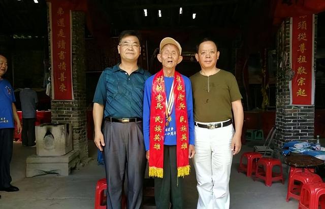 一路走好！阅兵刚结束不到24小时，102岁抗战老兵彭长竹安详离世