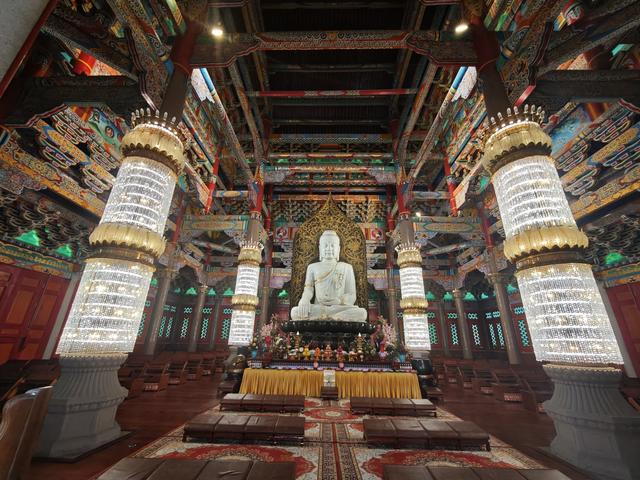 别跑远了！同安梅山寺元宵灯会亮了，古寺+实景花灯，免费逛到爽