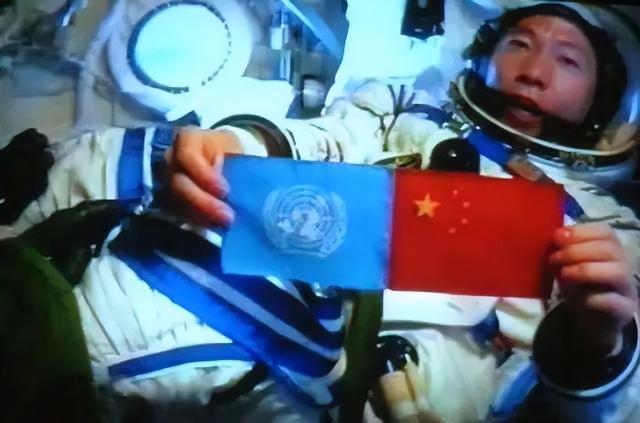 杨利伟夫人温柔美丽，被婆婆一眼看中，为丈夫放弃工作毅然随军！