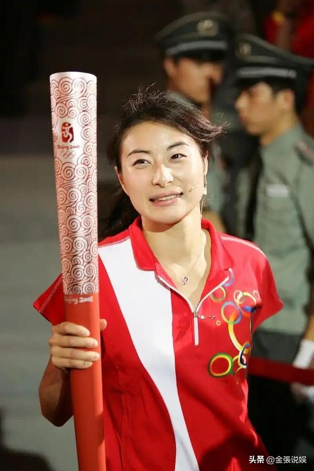 霍震霆没想到，44岁儿媳郭晶晶再次官宣喜讯	，让整个阔太圈沉默了