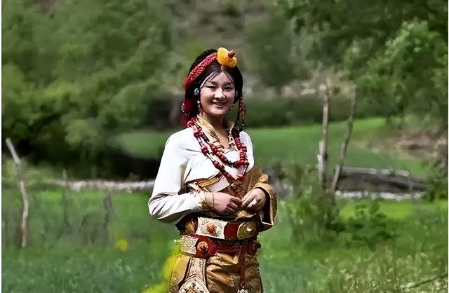 十年版权恩怨，两人在音乐领域大打出手，如今的下场怪不了别人