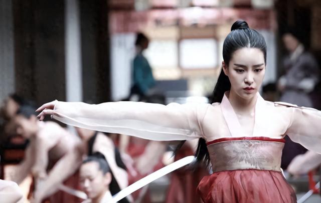 朝鲜“妖女”张绿水有多荒淫？宴上与国王当众行事，被称转世妲己