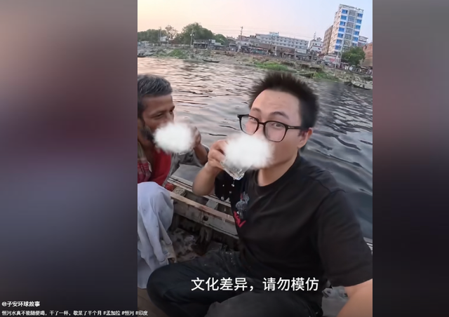 中国小伙在印度干了一杯恒河水，高烧三天全身肿胀，直言千万别喝