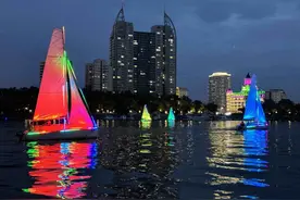 “尔滨”宠粉再升级！每晚7:30到9:00邀您江边观看帆船秀图片