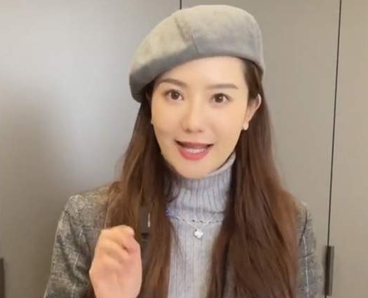 离婚仅1个月再看猴哥与前妻，一个急找下家，一个证实痞幼没说错