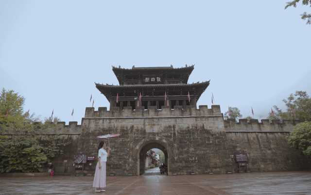 昭化的雨天秋意，古城的千年诗意，这个秋天，来昭化古城进行一场雨的约会吧！