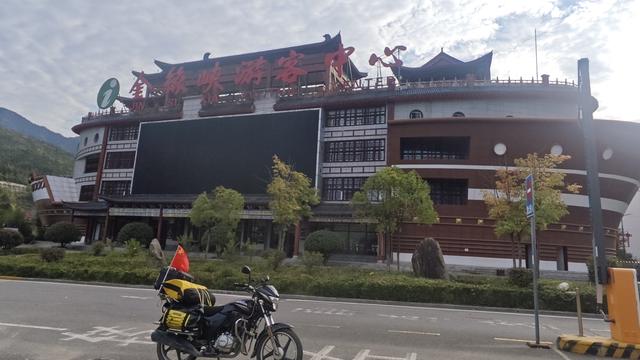 赏秋秦岭，摩旅商洛（09）从商南县出发，前往金丝峡镇