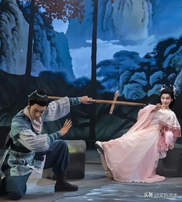 我们要改版了,你____