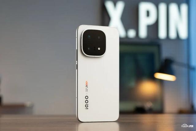 手游真能上光追了？iQOO 15这波好像真不是噱头