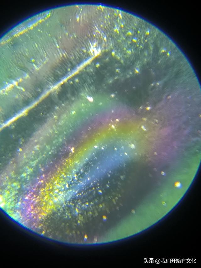 古玩市场上统称“水晶”或“琉璃”的各种玻璃陨石的初步材质分析