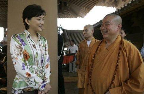 释永信塌房后，被曝为女明星开光，除了李湘外，多名女星被拉下水