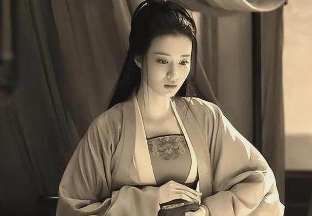 通房丫头怎样“通房”？同样是服侍老爷，为何却不如妾室？