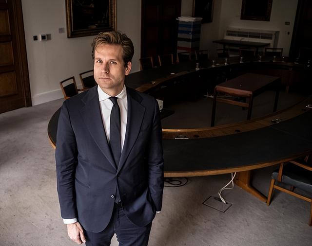 荷兰还不长记性？不给中国关键零件，高官放话：不后悔这么做