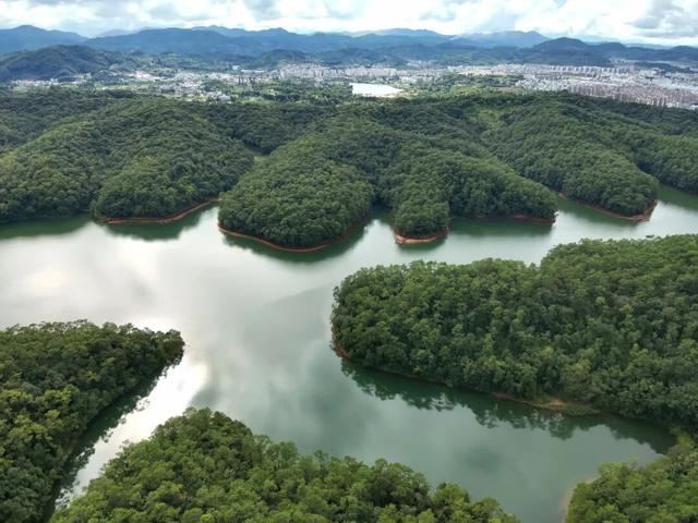 旅居思茅 | 秋日梅子湖 偷得浮生一日 邂逅比天空更透亮的诗境