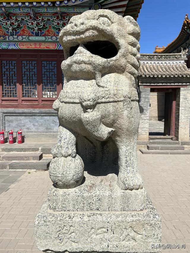 行摄包头市东河区妙法禅寺（吕祖庙）内一些珍贵的文物遗存