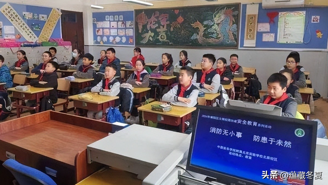 教育部扔下重磅炸弹：2026年开始，全国一律不准再买校外商业试卷