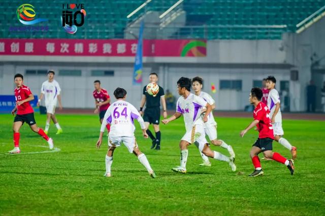 “一城双演、文体共融” 火热图景在椰城绽放