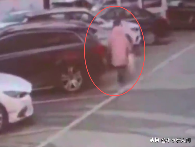 女孩追妈妈身亡后续：姑姑没说实话，舅舅再发声	，真相令人愤怒