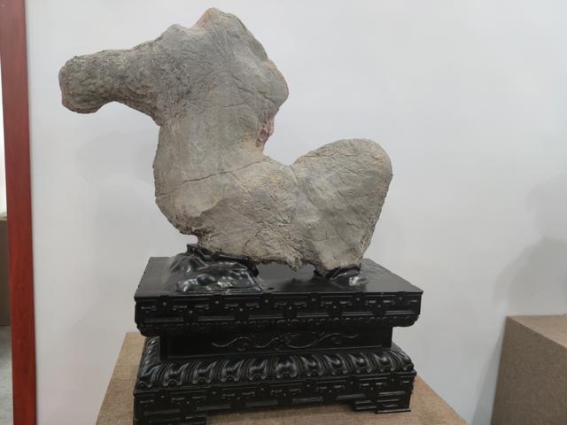 再唠奇石圈俩“顶流”的审美标准：画面石和象形石，这么挑准没错