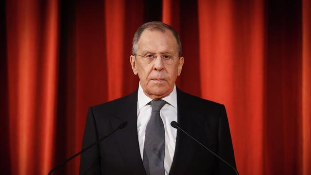 沉寂1天，高市早苗终于签字，日本砸9万亿反华，解放军动作更大