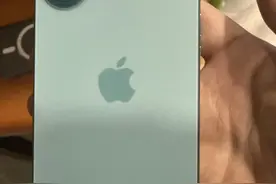 2025年了，到底是哪群人还在买iPhone 16呢，或者说iPhone标准版图片