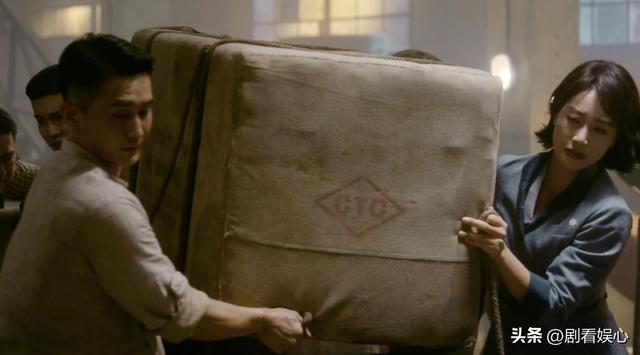 《风与潮》大结局！柯麟身份暴露，乔音婉赴死成全何贤成遗憾