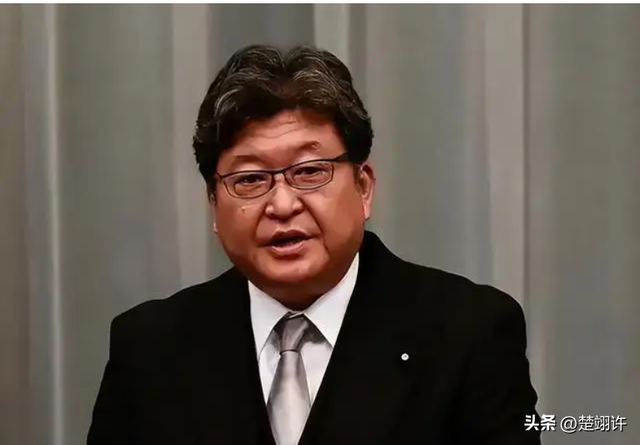 高市早苗闯大祸，派亲信窜台后，不到24小时，46条中日航班全清零