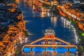 湖南5A景区：凤凰古城图片