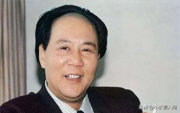 又一史诗大剧！54岁于和伟演毛主席，造型神似，唐国强看了都沉默