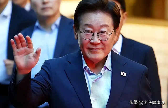从美国回来后，李在明彻底不装了？当着全世界的面，韩国已做选择