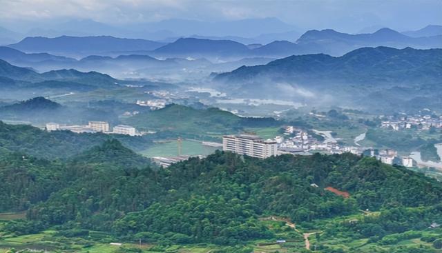 去上饶别再只拍云海！铅山的愁与辩，才藏着江西真底蕴