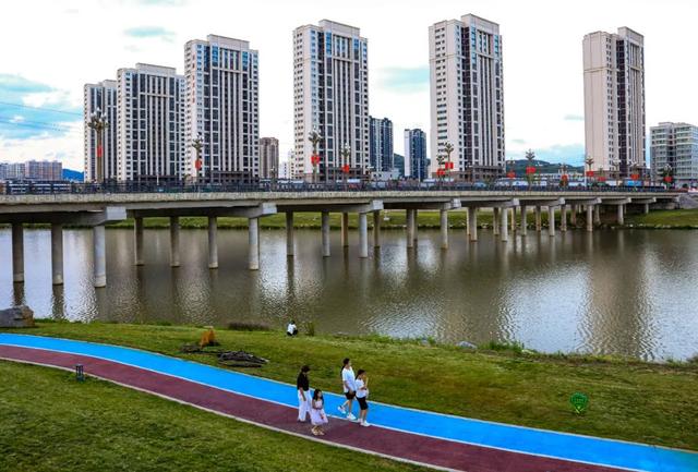 从荒滩到“打卡地”！成县青泥河湿地公园这波“蝶变”太惊艳~