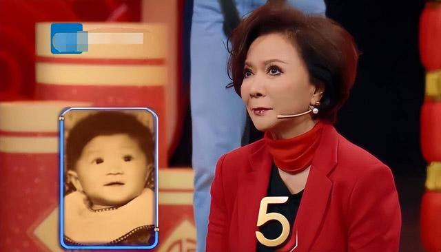 钱再多有什么用，64岁身价千万的蔡明，还是要为39岁儿子操碎了心