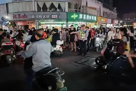 你嗨歌来我守护，玉林交警为“广西三月三”鼎力护航图片