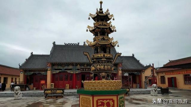 黄瓦灰墙间，寻百年佛光——白城华严寺游记