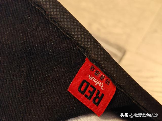 在广州入住这家酒店寻找“RED”，想起了大家来找茬游戏