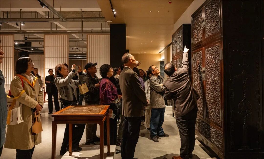 全球海外華文作家齊聚古都金陵,雅然家具藝術(shù)館助力文化出海 全球海外華文作家齊聚古都金陵,雅然家具藝術(shù)館助力文化出海