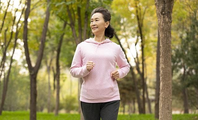 跑步总放弃？掌握这几招，从“咬牙扛”到“离不开”，越跑越上瘾